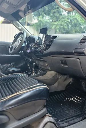 Toyota Hilux 2013