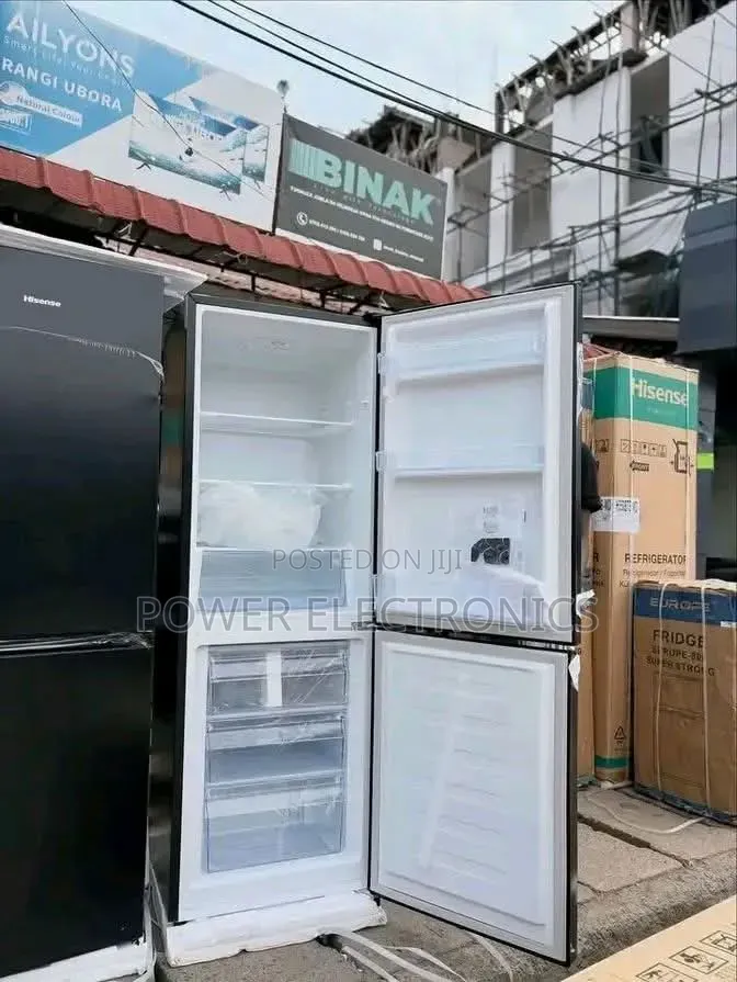 Hisense 570l Rifrigerator