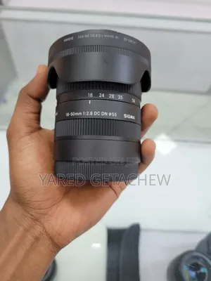 Sony Sigma 18-50 Lense