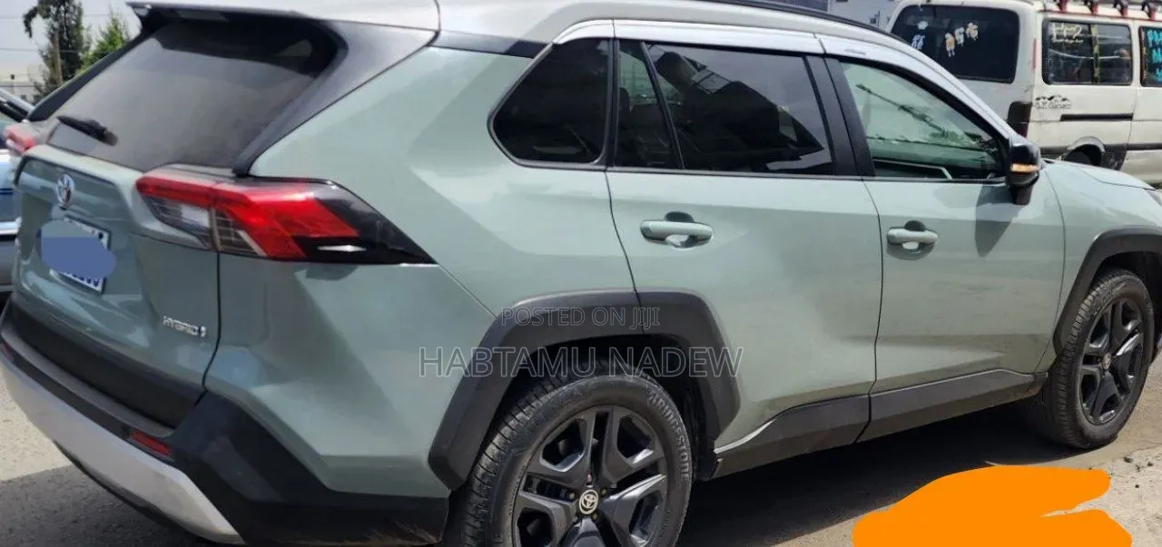 Toyota RAV4 2023 Blue