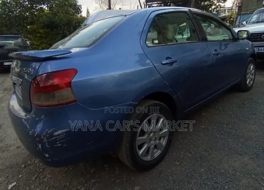 Toyota Yaris 1.3 2006 Silver