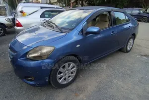 Toyota Yaris 1.3 2006 Silver