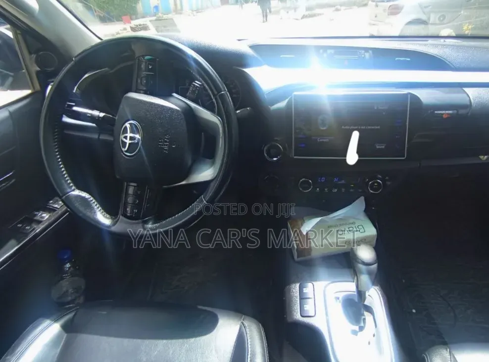 Toyota Hilux 2019 Gray