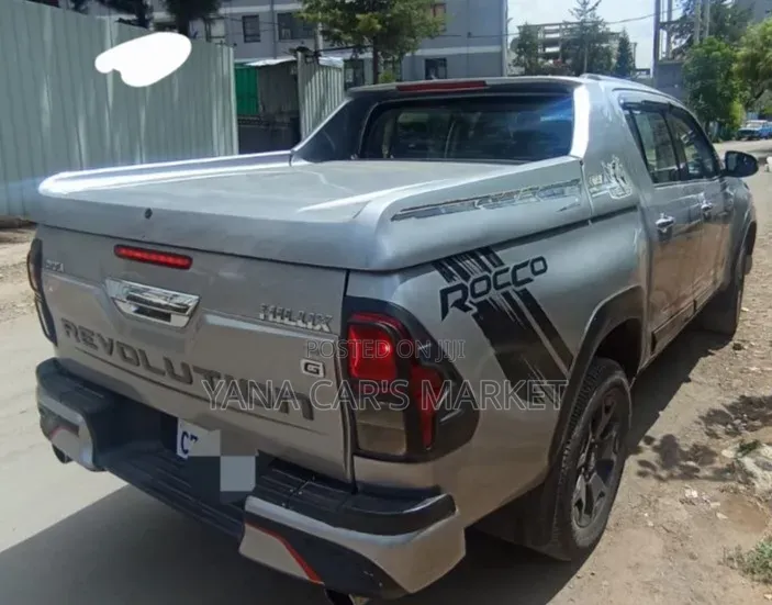 Toyota Hilux 2019 Gray