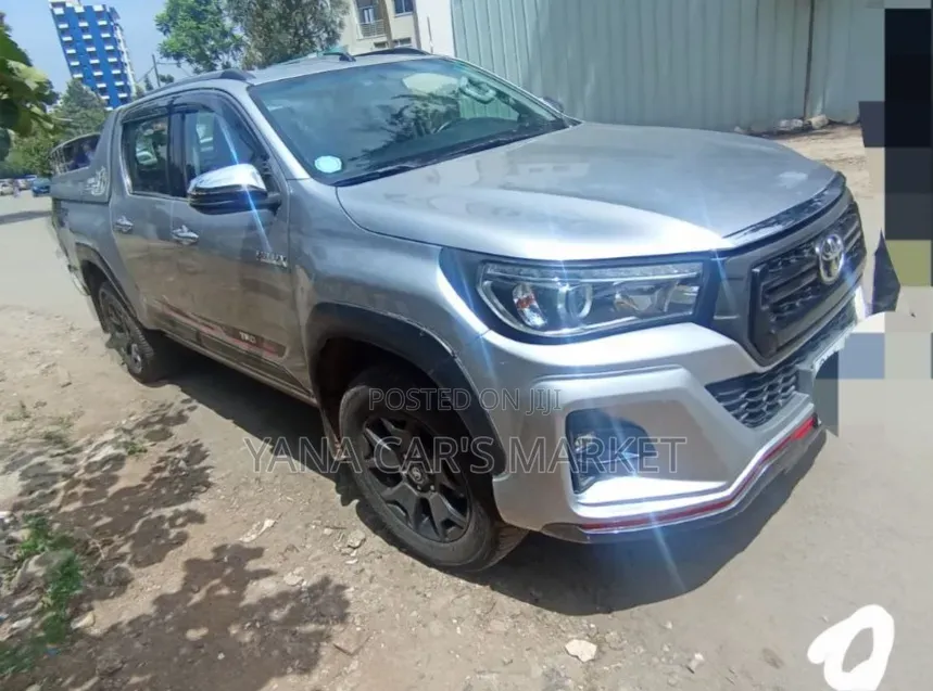 Toyota Hilux 2019 Gray