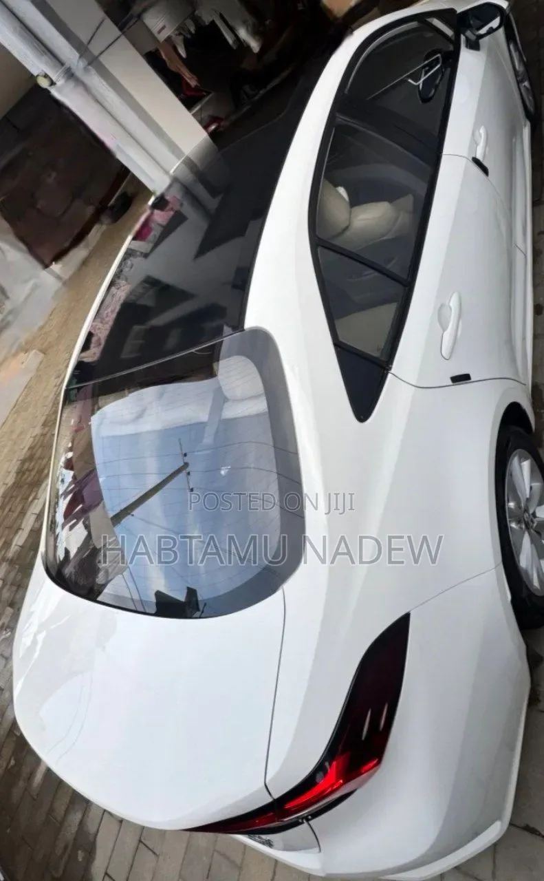 Toyota Corolla 2022 White