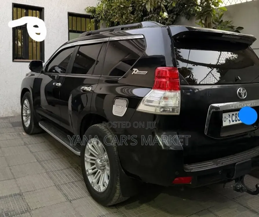 Toyota Land Cruiser Prado 2014 Black