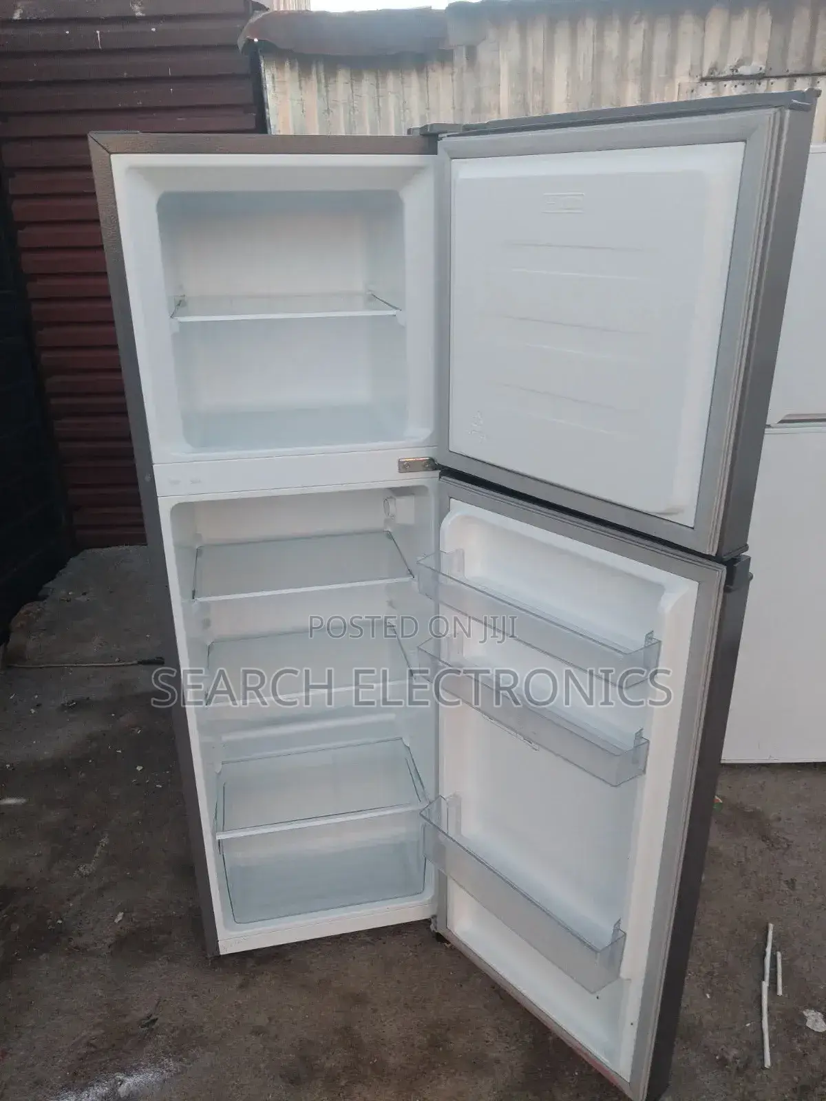 Hisense 325l Refrigerator