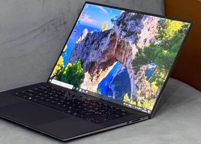 New Laptop Dell Precision 5550 16GB Intel Core i7 SSD 512GB