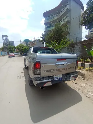 Toyota Hilux 2019 Silver