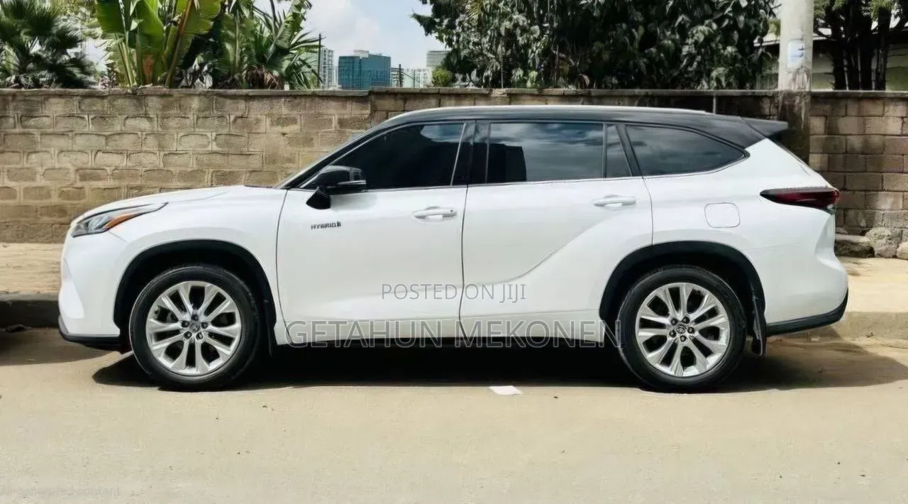 Toyota Highlander 2024 White