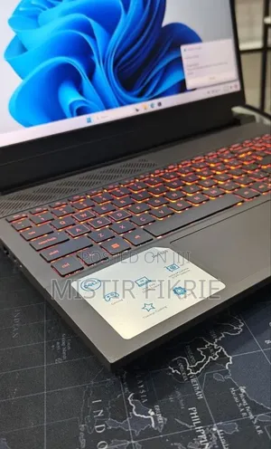 New Laptop Dell G15 5511 16GB Intel Core i7 SSD 512GB