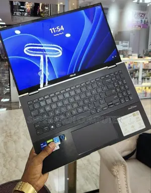 New Laptop Asus ZenBook Flip 14 UX461UN 16GB Intel Core i7 SSD 1T