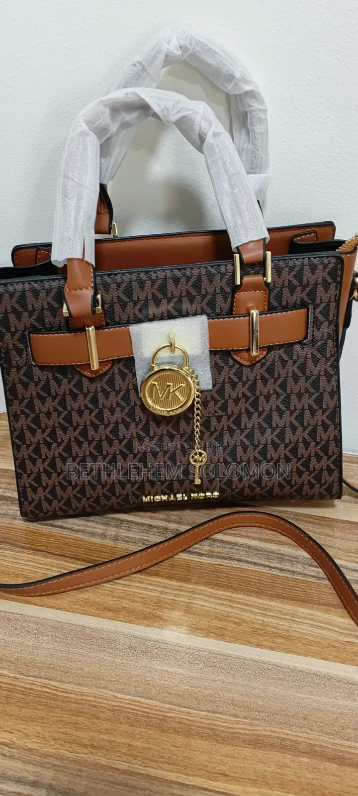 Shoulder Bags