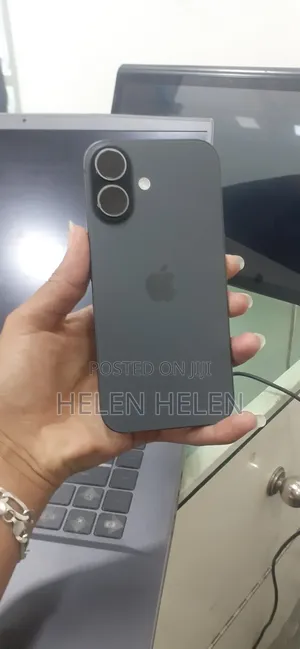New Apple iPhone 17 256 GB Black