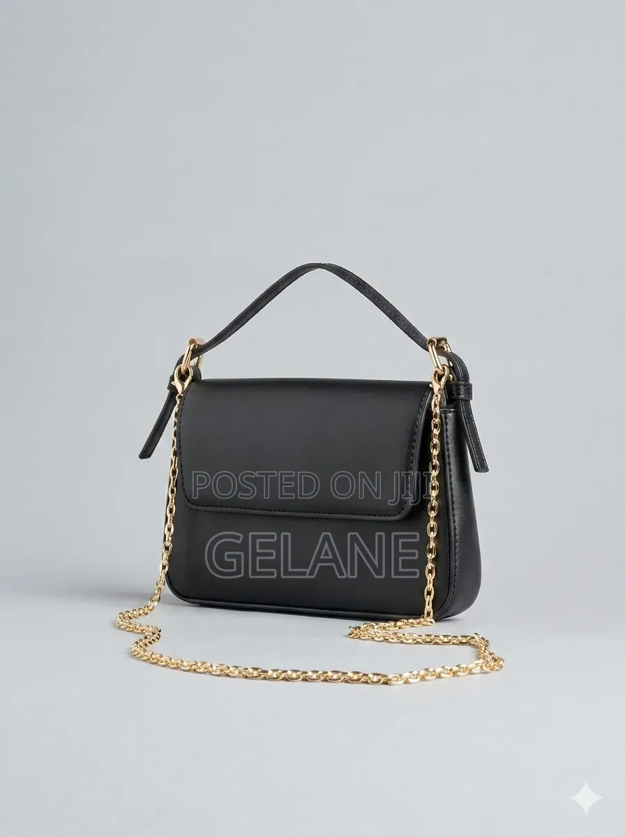 Max Plain Cross Body Bag