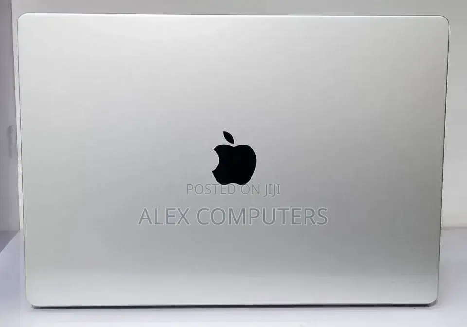New Laptop Apple MacBook Air 2024 M3 15-inch 24GB Apple M3 SSD 512GB