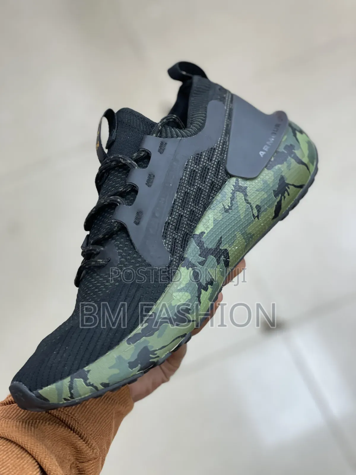 Under Armour Hovr Phantom 3 Se: Black Green Camo