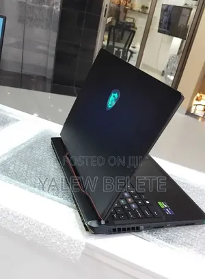 New Laptop MSI Raider GE68HX 13VI-202US 32GB Intel Core i9 SSD 1T