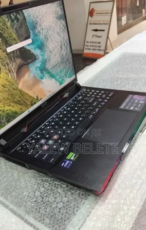 New Laptop MSI Raider GE68HX 13VI-202US 32GB Intel Core i9 SSD 1T