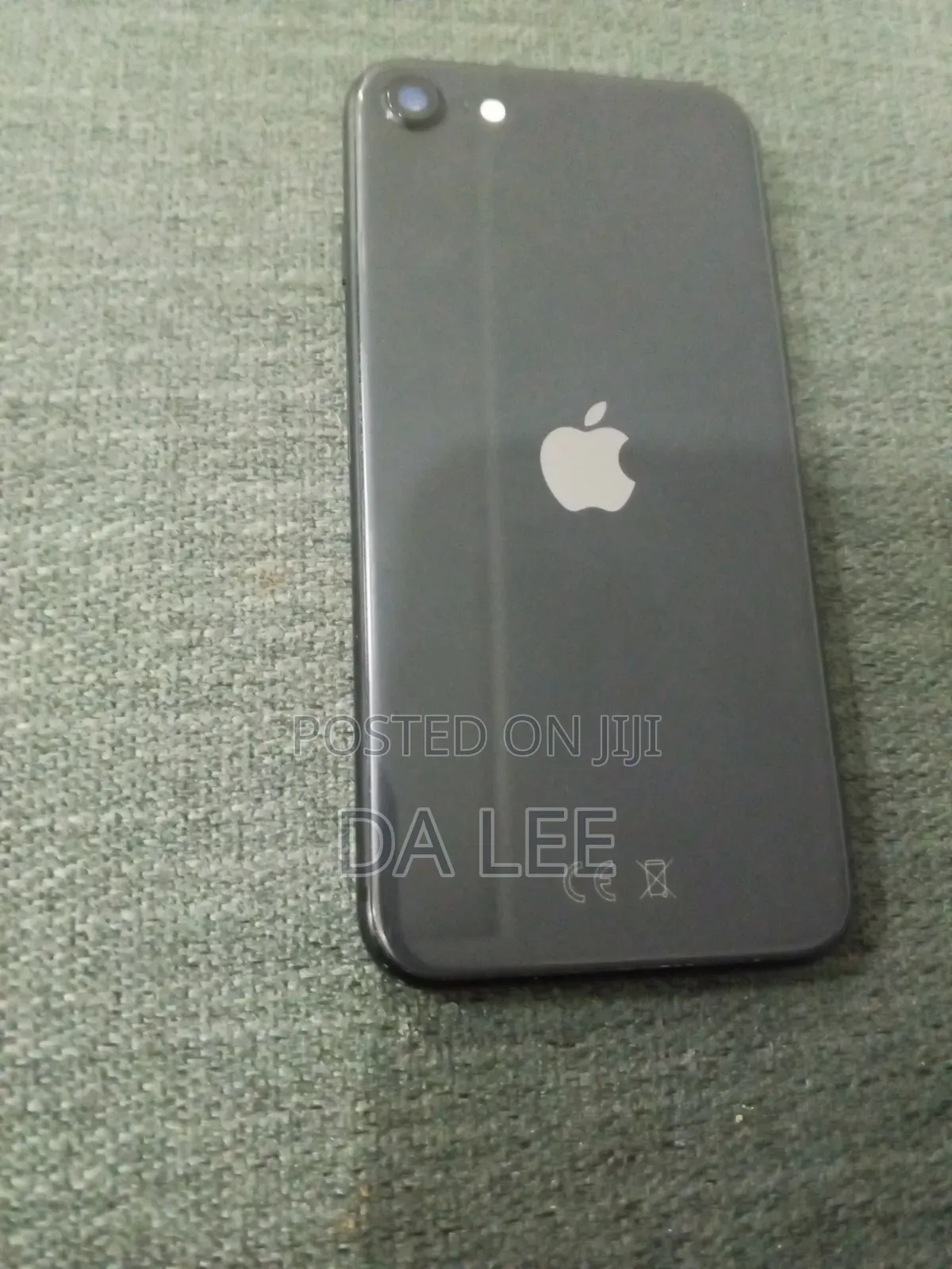 Apple iPhone SE (2022) 64 GB Black
