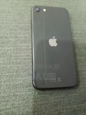Apple iPhone SE (2022) 64 GB Black