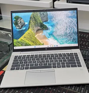 New Laptop HP 16GB AMD Ryzen 5 SSD 512GB