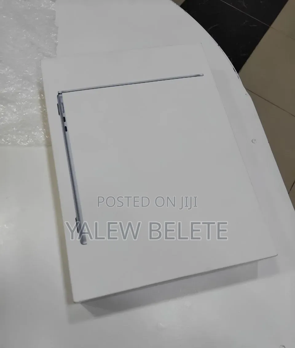 New Laptop Apple MacBook Air 2026 M5 13-inch 16GB Apple M5 SSD 512GB