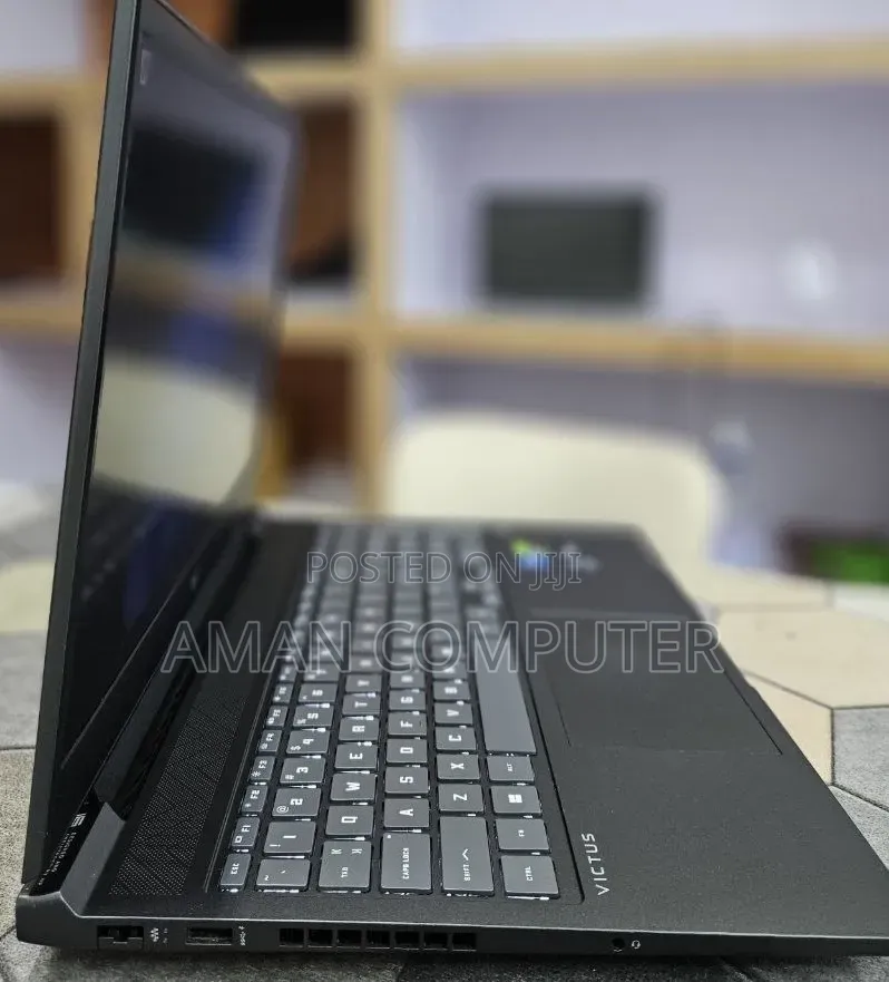 New Laptop HP Victus 15 16GB Intel Core i7 SSD 1T