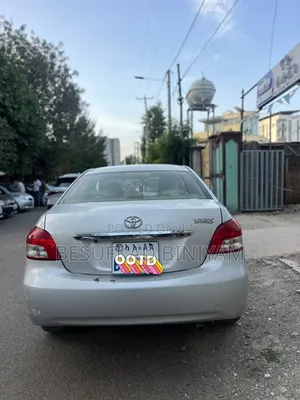 Toyota Yaris 2010 Silver