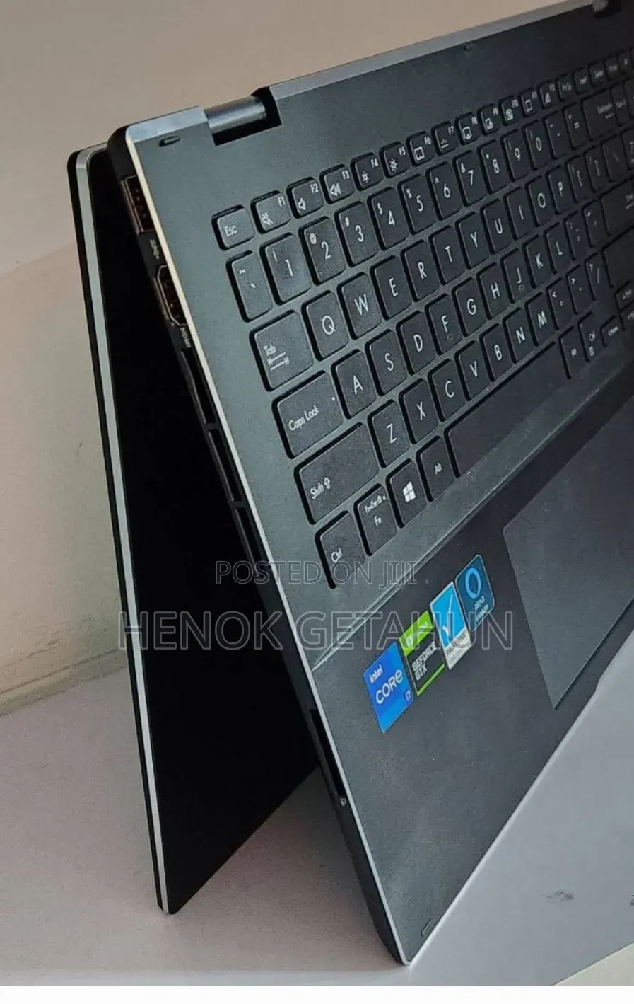 New Laptop Asus ZenBook UX510UW 16GB Intel Core i7 SSD 512GB