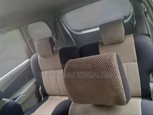 Toyota Avanza 2016 Yellow