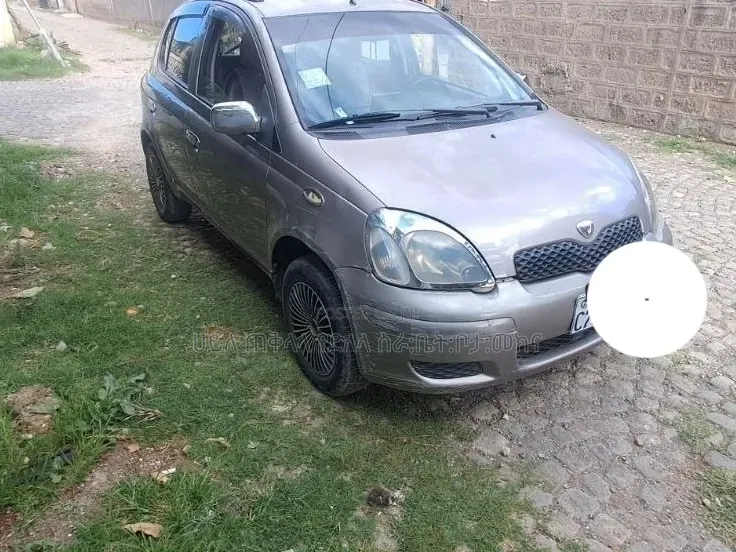 Toyota Vitz 2003 Pink