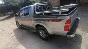Toyota Hilux 2013 Silver
