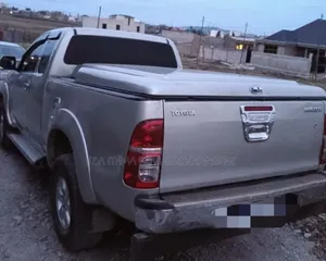 Toyota Hilux 2011 Silver