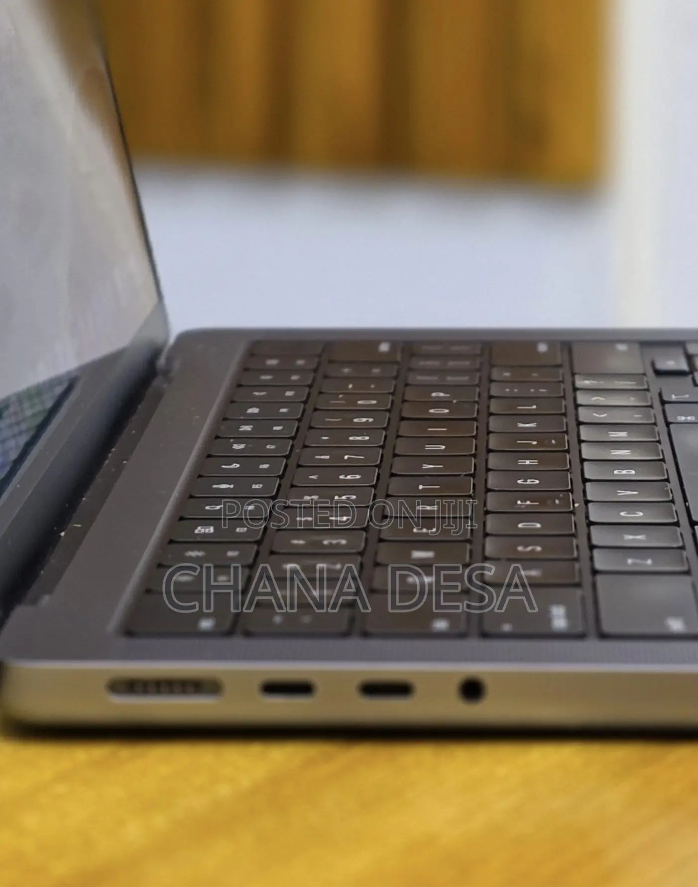 New Laptop Apple MacBook Pro M1 16GB Apple M1 Pro SSD 512GB
