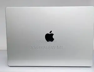 New Laptop Apple MacBook Air 2024 M3 15-inch 24GB Apple M3 SSD 512GB