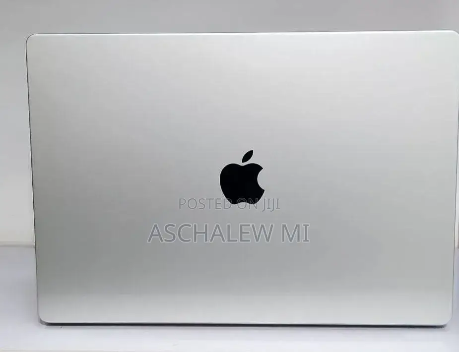 New Laptop Apple MacBook Air 2024 M3 15-inch 24GB Apple M3 SSD 512GB