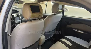 Toyota Belta 2008 Silver