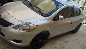 Toyota Belta 2008 Silver