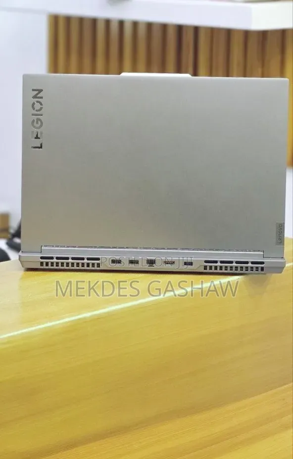 New Laptop Lenovo Legion 5 16GB AMD Ryzen 7 SSD 1T