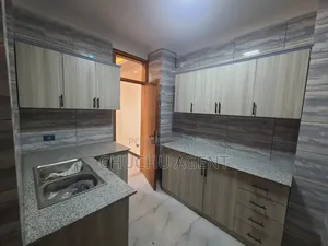 4bdrm House in Bole for sale