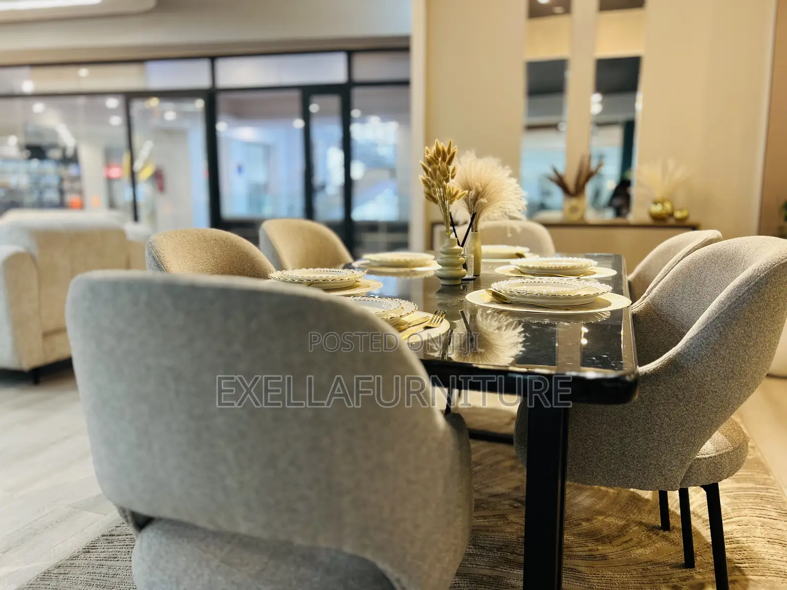 Dining Table 6 Seater | የ ምግብ ጠረቤዛ (Only This One)