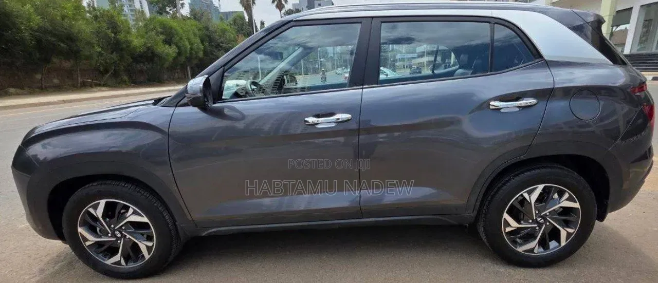 Hyundai Creta 2023 Silver
