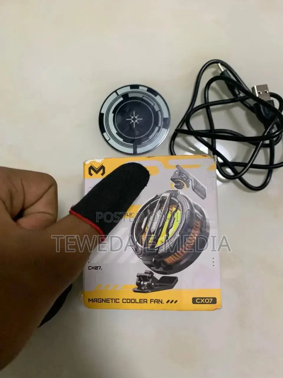 Memo Cxo7 Cooling Fan With Finger Sleves