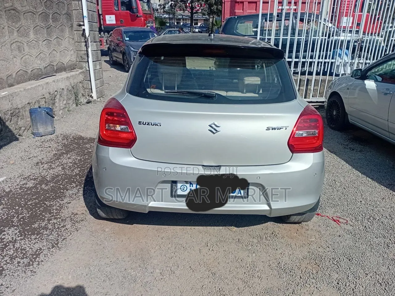 Suzuki Swift 2021 Silver