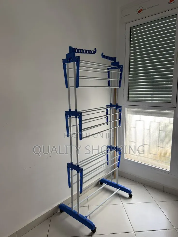 Clothes Hanger Rack High Quality የልብስ ማስጫ