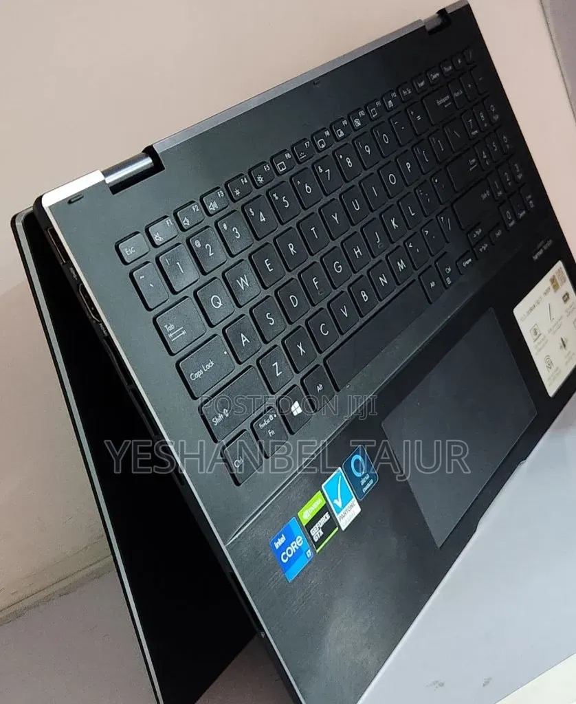 New Laptop Asus ZenBook Flip UX360CA 16GB Intel Core i7 SSD 512GB