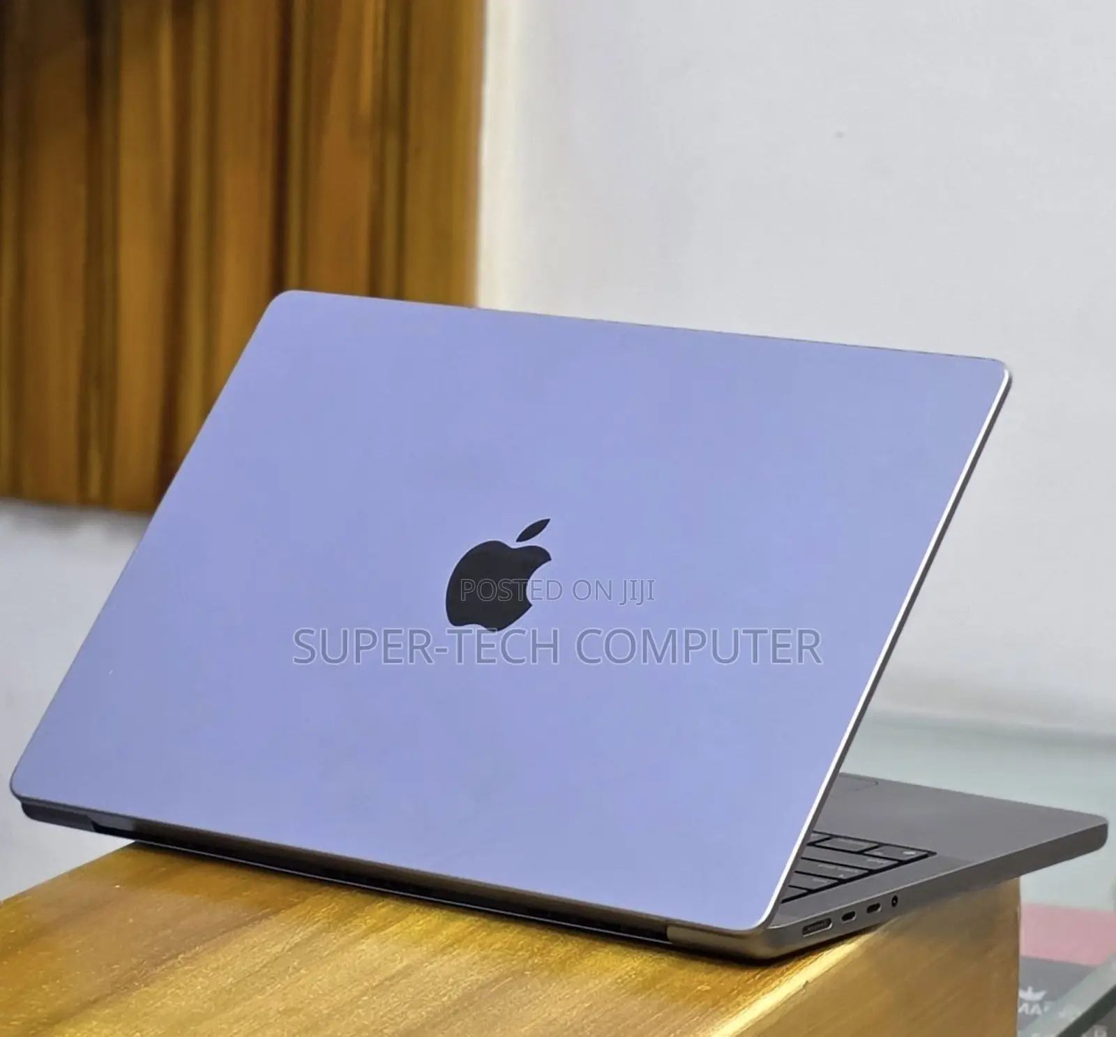 New Laptop Apple MacBook Pro 2020 M1 16GB Apple M1 Pro SSD 512GB