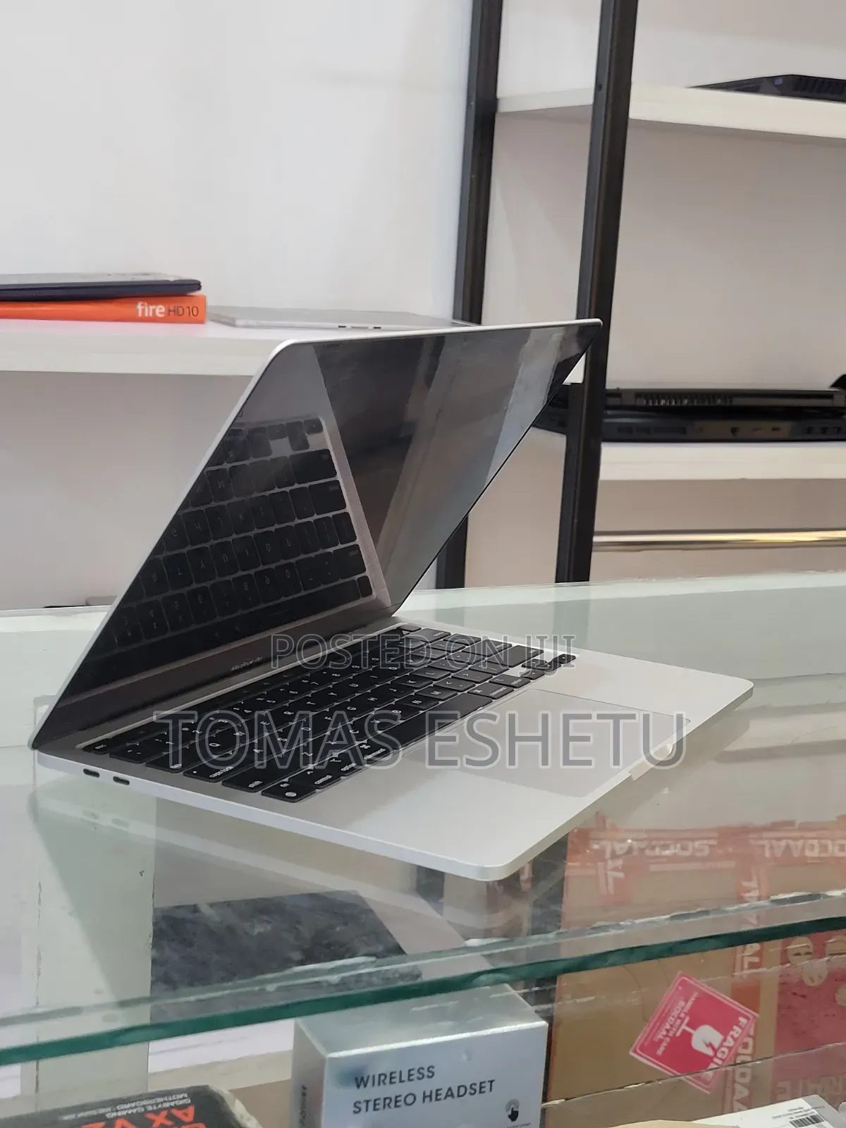 New Laptop Apple MacBook Pro 2023 M2 8GB Apple M4 Max SSD 256GB